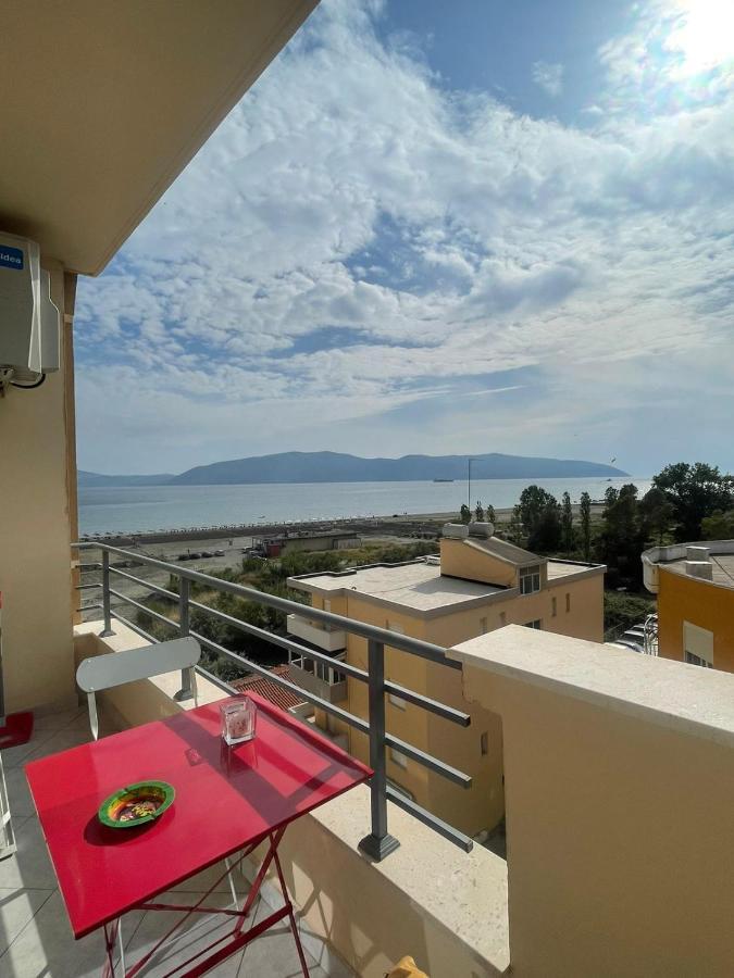 Kraal Apartments Vlorë Esterno foto