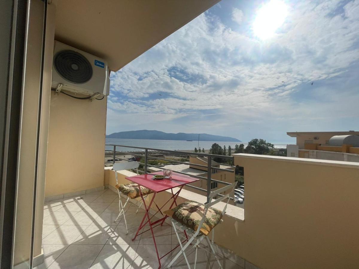 Kraal Apartments Vlorë Esterno foto